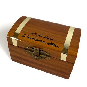 Small Cedar Treasure Chest Souvenir Lake Superior Minnesota North Shore Vintage